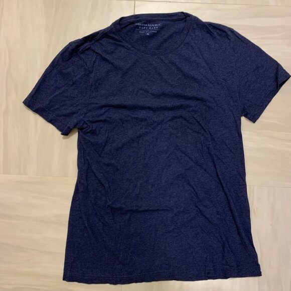 Banana Republic Soft-Wash Tee - Picture 3 of 3